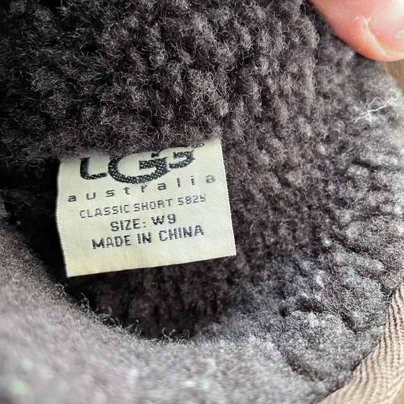 UGG Women's Classic Short Winter Boots - Picture 11 of 11